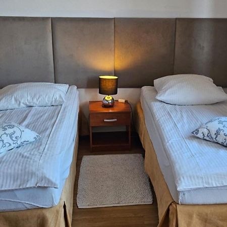 Letnia Willa Jacuzzi & Sauna Darlowo Luaran gambar
