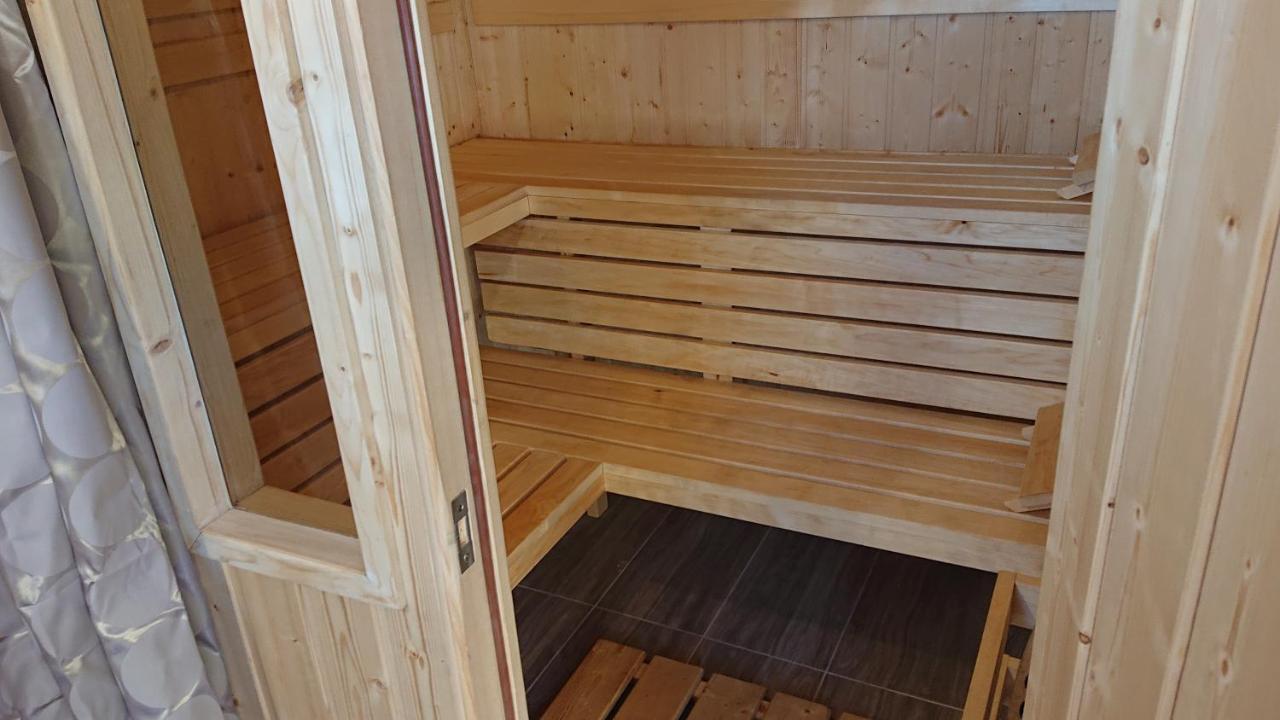 Letnia Willa Jacuzzi & Sauna Darlowo Luaran gambar